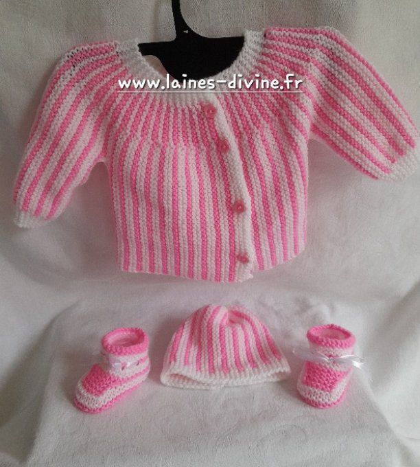 Trousseau Layette naissance en laine acrylique 