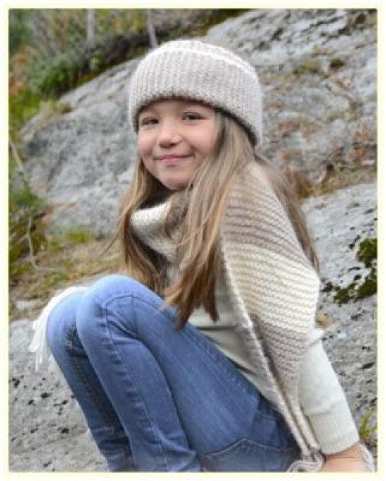 Echarpe enfant tricoté à la main 100 % laine " Nora "