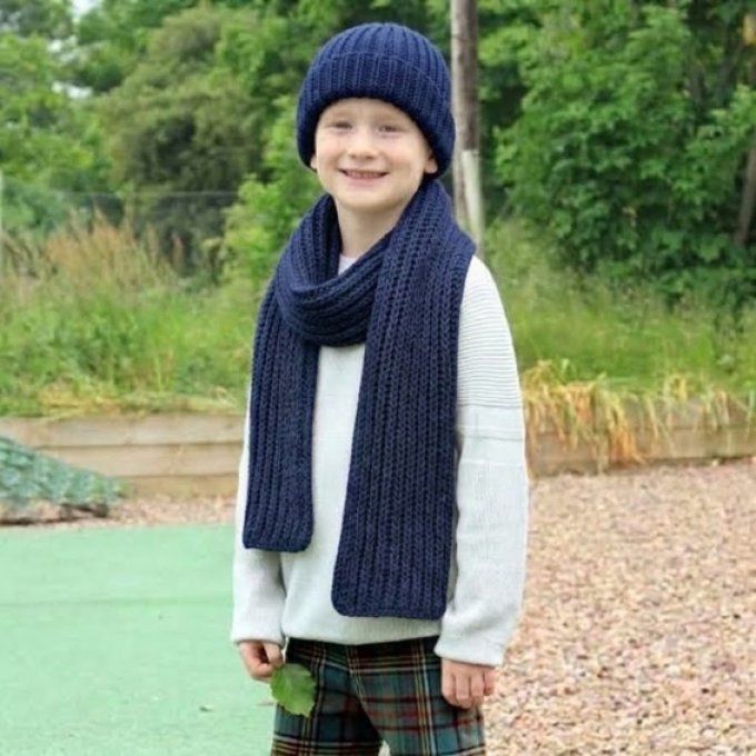 Écharpe enfant tricoté à la main en laine mérinos " Louis "