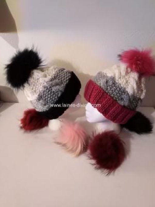 Bonnet en laine irlandais fait main avec revers et pompon fausse fourrure