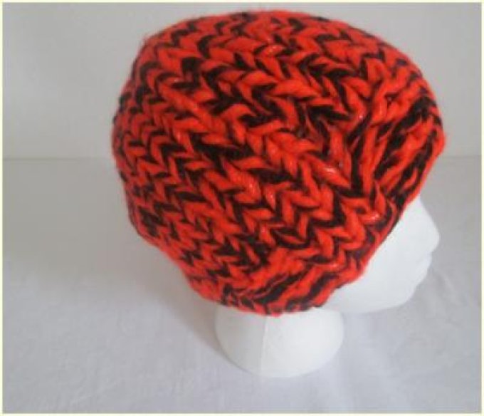 Bonnet de ski pour homme ou femme de couleur Noir et Orange fluo