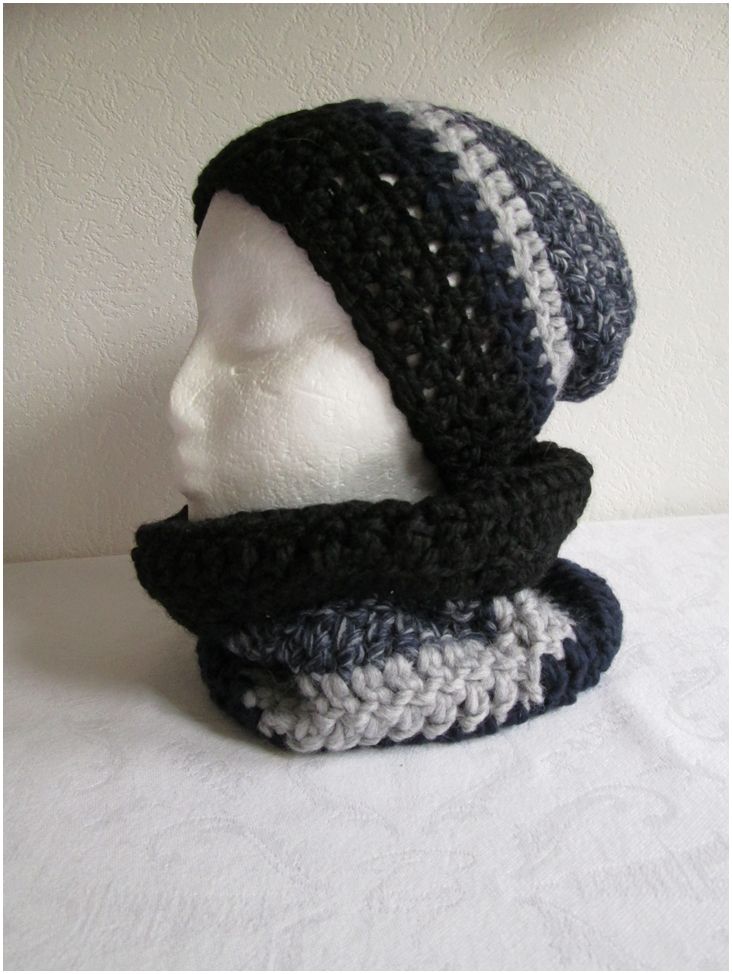 Ensemble Bonnet et son snood assortis en laine aux crochet bleu gris noir