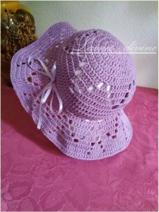 Chapeaux femme aux crochet blanc