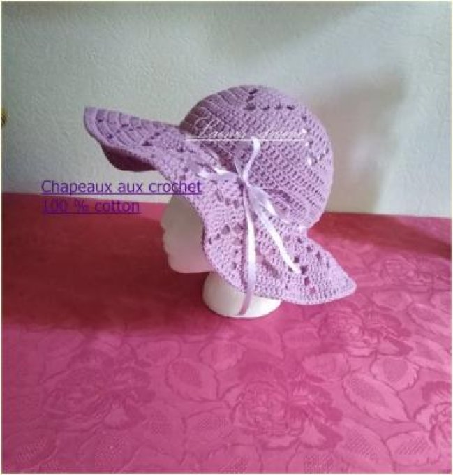 Chapeaux femme aux crochet blanc