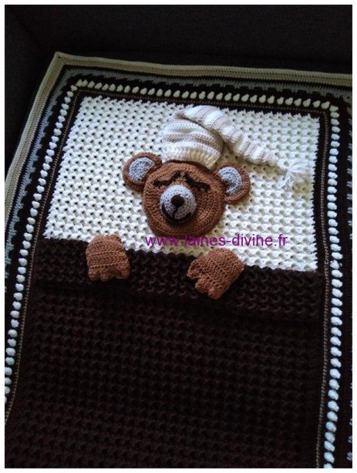 Couverture bébé " Petit Ours au Pays des Rêves 