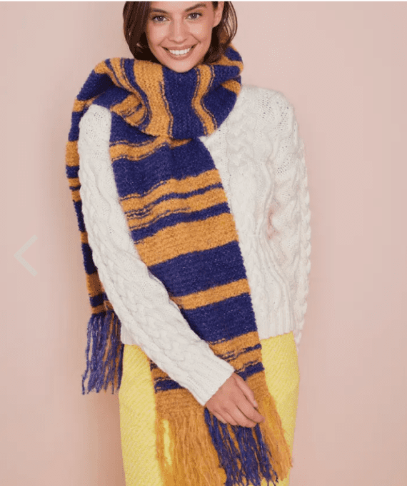Echarpe femme tricoté en laine  et ses franges " Lyly "