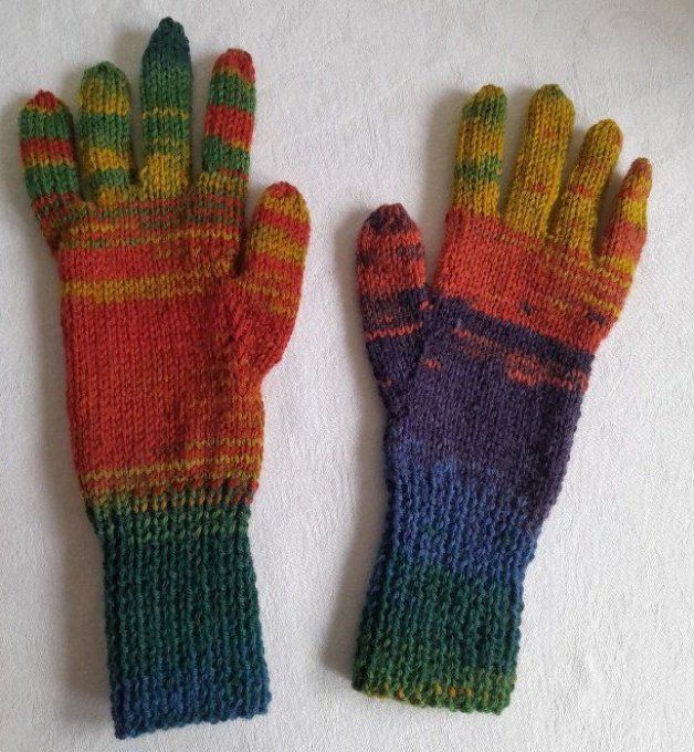 Gants femme en laine mérinos tricoté à la main 