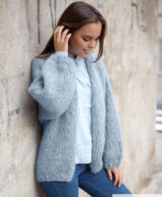 Laine KATIA INGENUA 64 bleu ciel clair