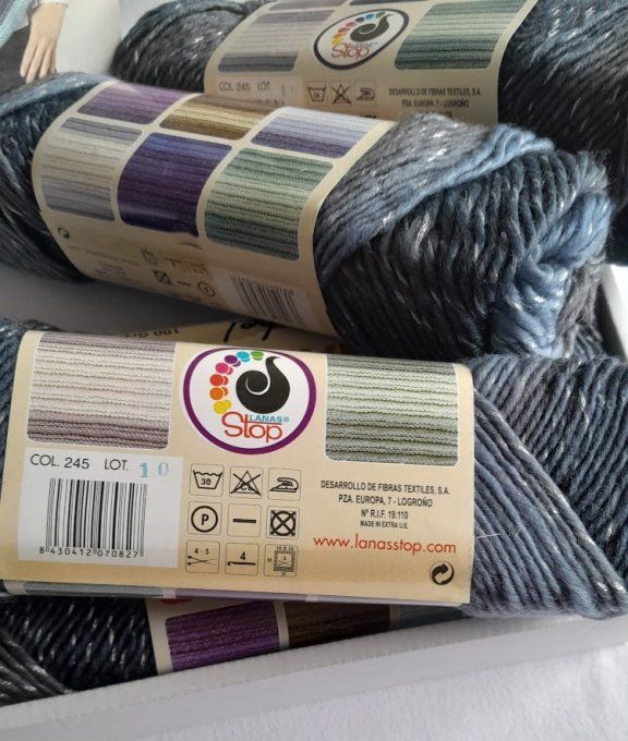 Kit tricot Laine Babel Lanas Stop 210 Gris bleu