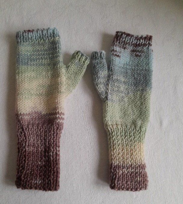 Mitaines femme en laine mérinos tricoté à la main 
