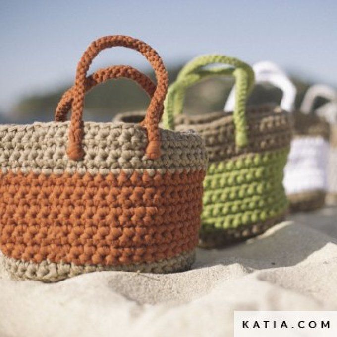 Pelote BIG RIBBON Katia 18 jaune