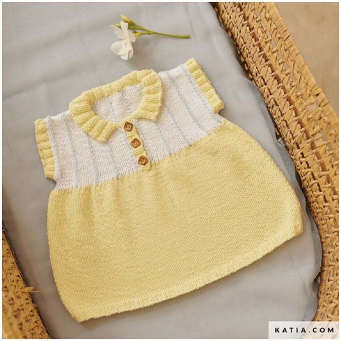 Modèle tricot robe bébé à col polo