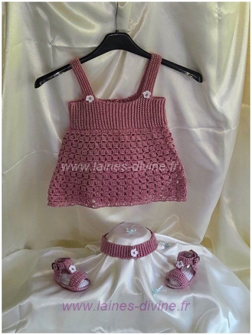 Robe-Body bébé avec ses sandales et son bandeaux