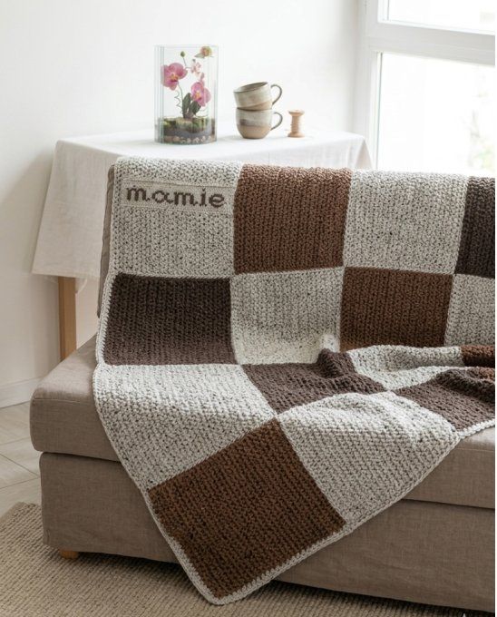 Plaid "Mamie" – Douceur Artisanale tricoté en Laine Mérinos 