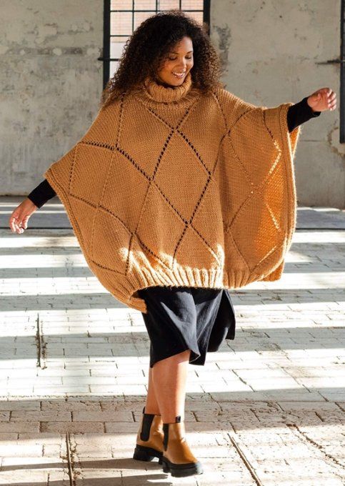 Poncho femme tricoté sur-mesure " Marianne "
