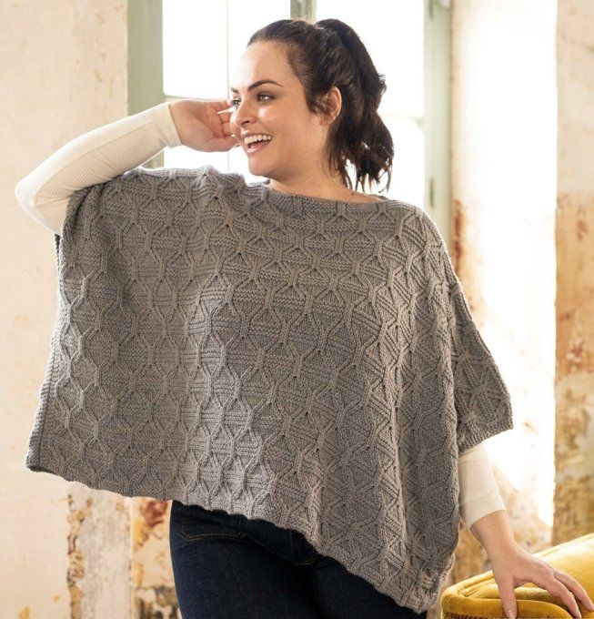 Poncho femme tricoté mains aux point fantaisie