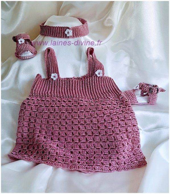 Robe-Body bébé avec ses sandales et son bandeaux