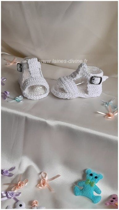 Sandales bébé " fait main " aux crochet couleurs aux choix