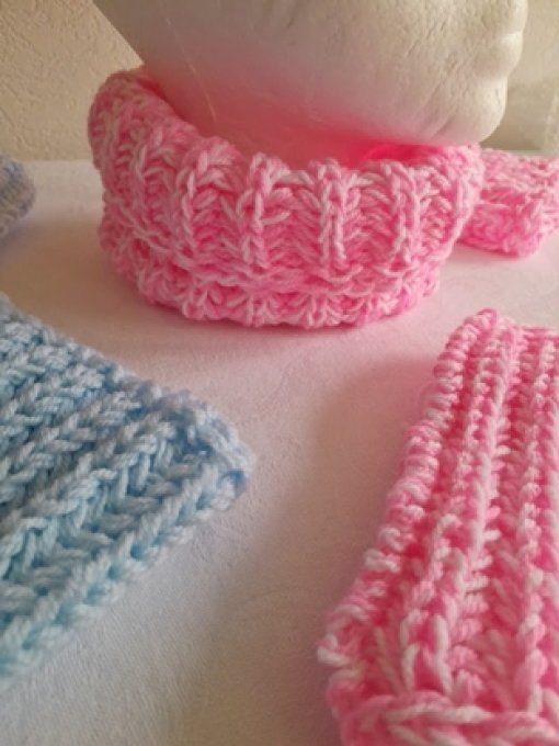 Snood enfant en laine acrylique " Shanna "